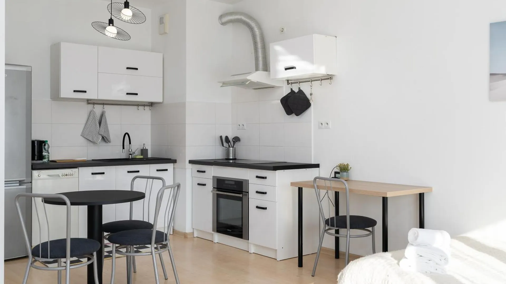 Apartment Obozowa Sunny Studio Krakow Poland